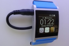 【MWC 2013】スマートウォッチ時代の幕開け? イタリア製の「I'm Watch」 画像