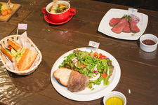 『アナザーエデン』コラボカフェが秋葉原で開催！ゲームに登場した料理を味わって来た 画像