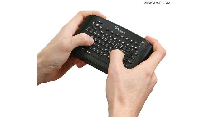 ワイヤレスキーボード、ワイヤレスマウス、サンワダイレクト、サンワサプライ 両手で持つ利用イメージ