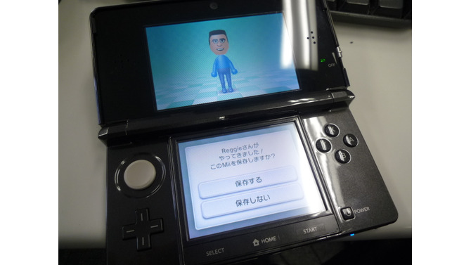 メディアに送られた3DSには何故かレジーのMiiが