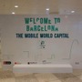 バルセロナ空港に設置されたウェルカムパネル