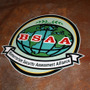 BSAAのロゴがあしらわれた床