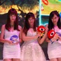 【China Joy 2013】上海で熱いゲームショウが開幕！ずらり並んだ美女軍団にサービス！サービス！