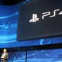 PS4を発表するアンドリュー・ハウス氏