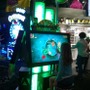 『Fruit Ninja』をプレイする子供達