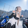 『アズレン』コラボバイクが「東京モーターショー」出展！人気コスプレイヤー・伊織もえ、大河もも、Toriiiが魅了【写真43枚】