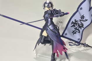 『FGO』のジャンヌ・ダルク[オルタ]がfigmaに登場、あの特徴的な「呆れ顔」も見事に再現！ 画像