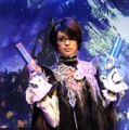 【E3 2013】任天堂ブースに降臨した、ショートカットのベヨ姉さん写真集