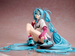 あらわになった太ももがスニーカーに映える！「初音ミク」×米山舞氏のコラボフィギュア締切は3月29まで 画像