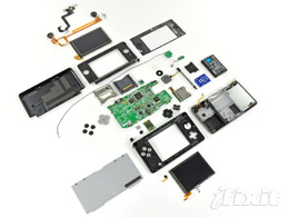 iFixItが3DSを分解―東芝、富士通、TIなどがチップを製造 