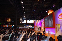 【TGS 2012】まどマギとの衣装コラボ、パーティーキャラの情報など続々公開！『テイルズ オブ エクシリア2』ステージは大盛況