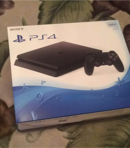 噂: スリム型PS4本体が海外オークションに登場する