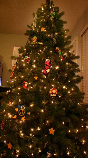 8BITキャラクター大集合のクリスマスツリー