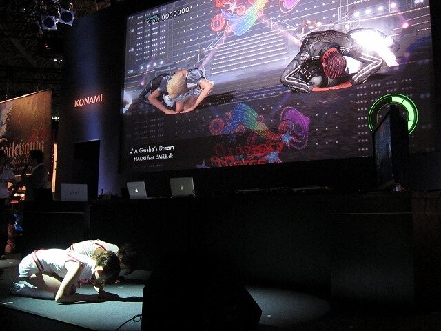 【TGS 2010】Kinectで皆でダンス！『DanceEvolution』スペシャルステージ