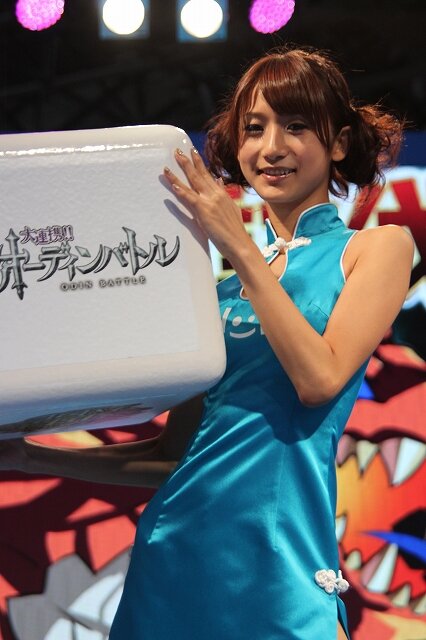 【TGS 2012】ビジネスデーを彩ってくれたコンパニオンたち、DAY2編