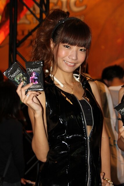 【TGS 2012】パブリックデーで一段と輝く美人コンパニオン特集 今年のラスト