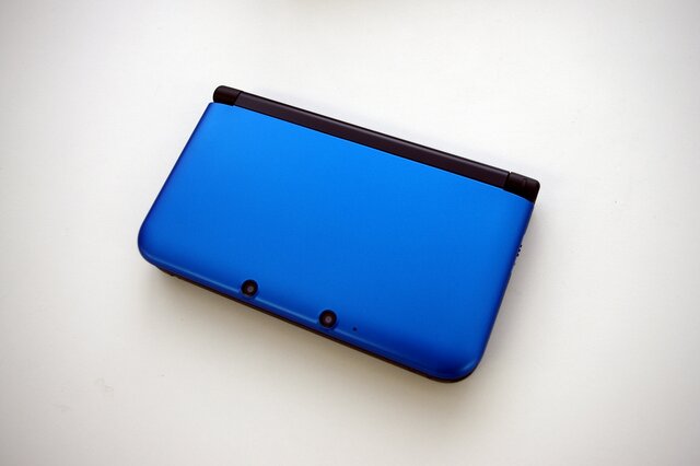 3DS LL新色ブルー×ブラックを早速開封してみた！限定版『プロジェクト クロスゾーン』も 4枚目の写真・画像 | インサイド