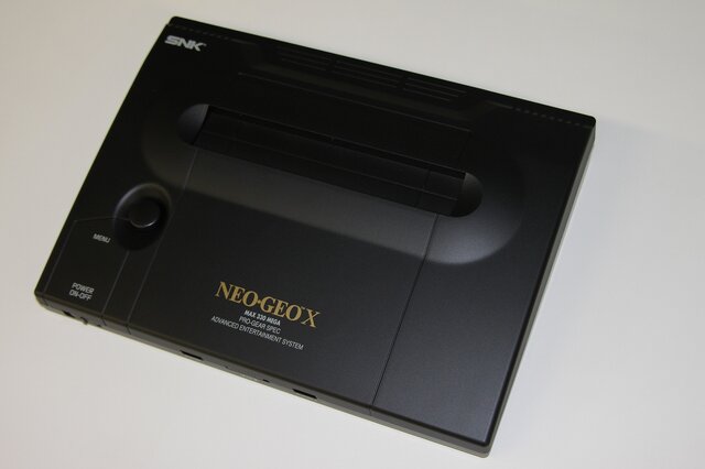 ｢NEOGEO X ステーション｣