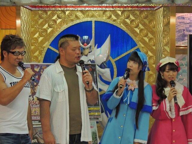 ブシロード大戦略発表会2013(夏)―2次元と3次元がついにクロスする!?スマホ連動のアナログTCGが発表