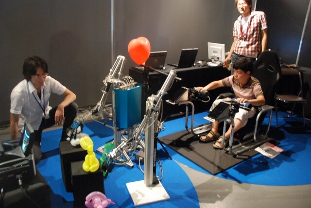 Wiiリモコンやバランスボードを使った作品も！「国際学生対抗バーチャルリアリティコンテスト」東京大会