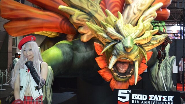 【TGS 2014】バンダイナムコのブースは豪華絢爛！ガンダムもゴジラも神龍もコスプレイヤーも！