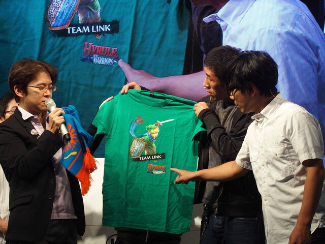 【TGS 2014】勇者リンクはやっぱり強かった！竹若元博さん、田村裕さんも駆けつけた『ゼルダ無双』ゲーム大会