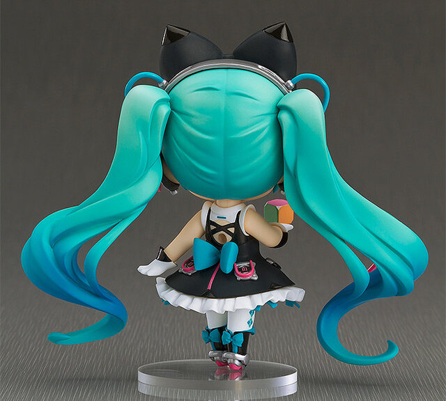 「ねんどろいど 初音ミク マジカルミライ2016Ver.」予約開始―イベント仕様の特製台座も！