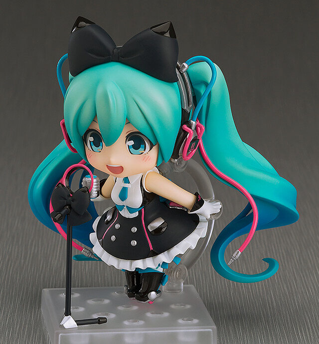 「ねんどろいど 初音ミク マジカルミライ2016Ver.」予約開始―イベント仕様の特製台座も！