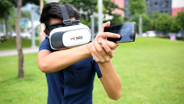 KLab子会社がVRモバイルゲーム3作を同時リリース！ スマホを銃に見立てるゾンビSTG『ROARZ VR』など