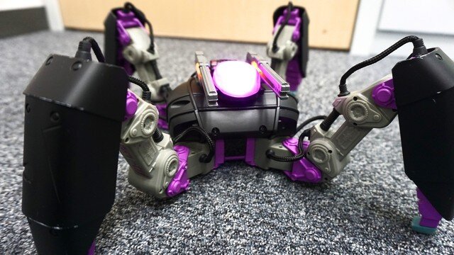 【レポート】現実世界で戦うARロボット「メカモン」登場 ― カスタマイズや対戦も可能で、大会もサポート予定