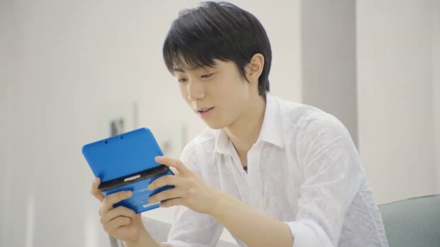 来週発売 羽生結弦や柿谷曜一朗が Mh4g を楽しむ新cm登場 ゲーム画面篇やメイキングも インサイド 来週発売 羽生結弦や柿谷曜一朗が Mh4g を楽しむ新cm登場 ゲーム画面篇やメイキングも インサイド