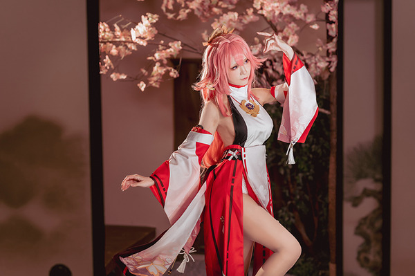三分妄想製 原神 八重神子 やえみこ コスプレ 衣装M、ウィッグ、下駄
