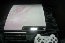 【TGS2009】250GBのHDDを搭載！『FFXIII』限定モデルのPS3を展示、エリクサーのデザイン缶も公開 画像