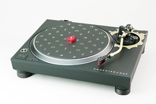 お値段、約19万円！『FF14』をモチーフにしたターンテーブルが予約開始、高級感あふれる「エオルゼア十二神」デザインに胸踊る 画像