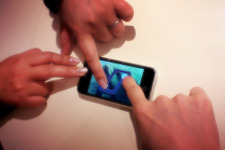 キューエンタテインメント、iPhoneアプリに婚活向けパズル『Q？pid』を投入！ 画像