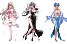 『勝利の女神：NIKKE』44,000円の“等身大スタンディ”発売決定！存在感抜群なバイパー、アリスら5人をお手元に 画像