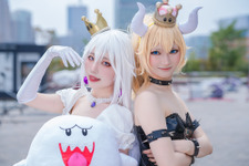【コスプレ】あなたはどちら派？美女二人がキングテレサ姫とクッパ姫のコスプレでキュートに共闘！【写真17枚】 画像