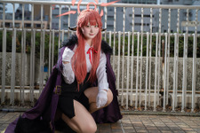 【コスプレ】悪に徹しきれない、『ブルアカ』アル社長のポンコツぶりが愛おしい！注目レイヤー・みなとみら 画像