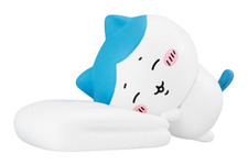 ちいかわたちのスヤスヤ Zzz...な姿に癒される！「ちいかわ」寝顔マスコットは、布団などのパーツが取り外し可能 画像