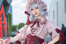 【コスプレ】蝙蝠の羽を大胆にあしらったデザインが秀逸！抜群のポージングで魅せるレミリアの妖美な雰囲気がお見事【写真8枚】 画像