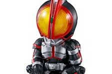 哀愁あふれる待ち姿が愛くるしい…「まちぼうけ 仮面ライダーの場合」が再販―ファイズ、カブトなど全4種を立体化 画像