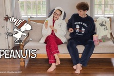 GUの「スヌーピー」コラボが可愛い！耳が付いたマシュマロフィールパーカなど、ラウンジウェア全10種を展開 画像