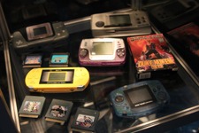 【gamescom 2011】貴重なレトロゲーム機が勢ぞろい！たまごっちもあった(携帯編) 画像