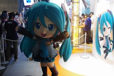 【TGS 2011】ミクさん、セガブースに舞い降りる 画像