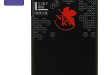 POPなイラストで再現された「ヱヴァ新劇場版」「マクロスF」など3種のiPad mini対応カバーが登場 画像