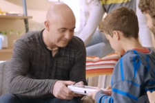 日本はジャニーズなWii U CM、英国はアンドレ・アガシとシュテフィ・グラフ夫妻が出演 画像