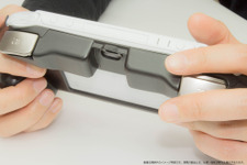 新型PS Vita向け「L2/R2ボタン」搭載グリップカバーが4月下旬に登場 画像