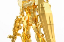 2,000万円の純金製「ガンダム」発売決定…銀製やプラチナカードも 画像