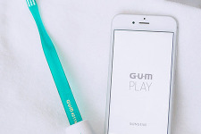 歯みがき×ゲームという新提案、スマホ連動歯ブラシ「G・U・M PLAY」発表 ― 磨きながら音楽やニュースも楽しめる 画像