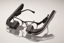 メガネスーパーが“メガネ型”ウェアラブル端末「b.g.」を発表…眼への負担を考慮した設計 画像